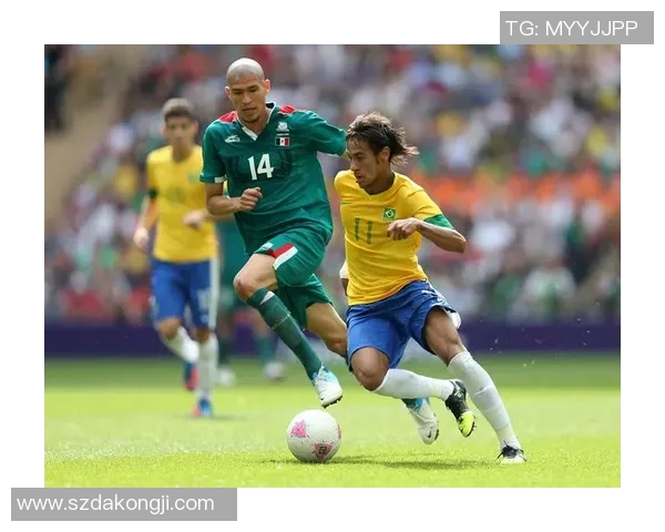 右脚足球球星的传奇足迹与技术风采全解析